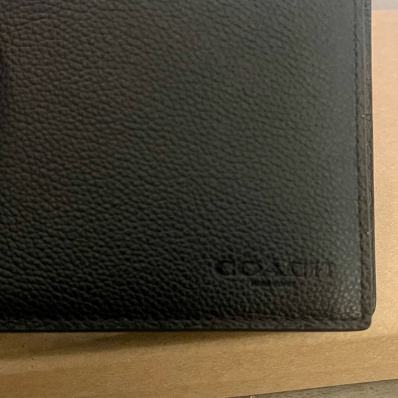 Coach Men’s Sport Calf Leather Compact ID Wallet Black - Picture 5 of 5